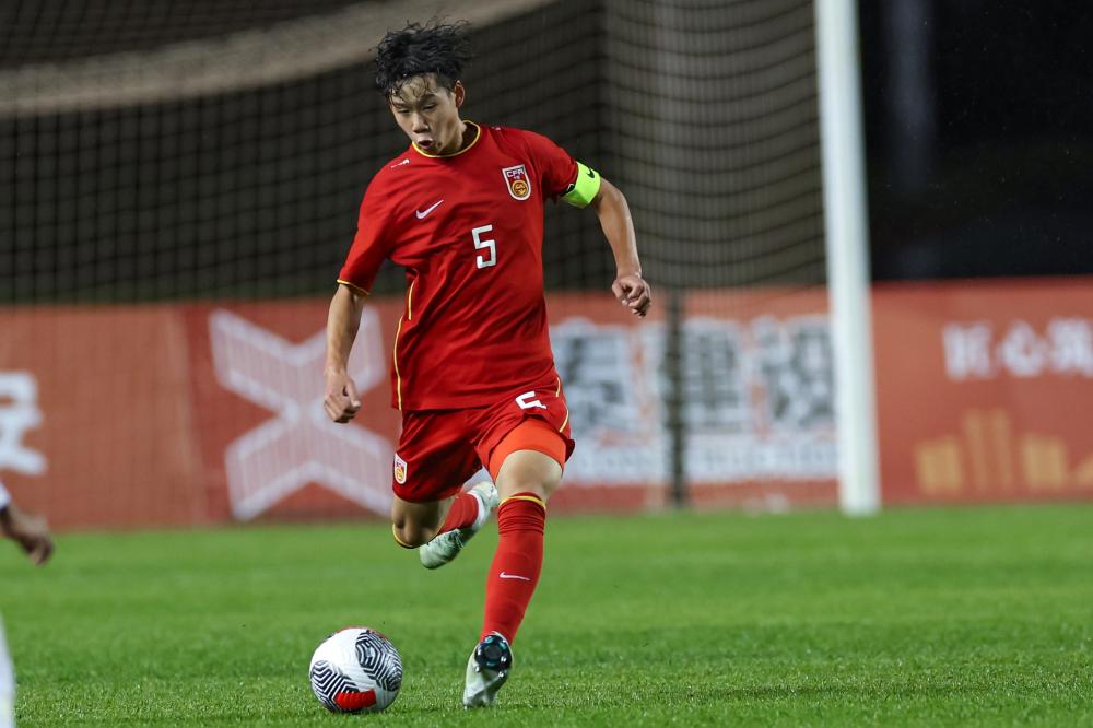 官方：法国国家队补招尤文图斯中场凯夫伦-图拉姆