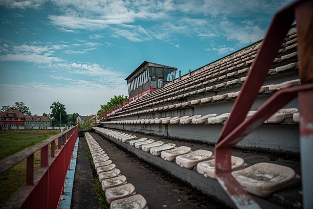 埃梅里：维拉正在与埃利奥特进行谈判，球员冬窗可能离队